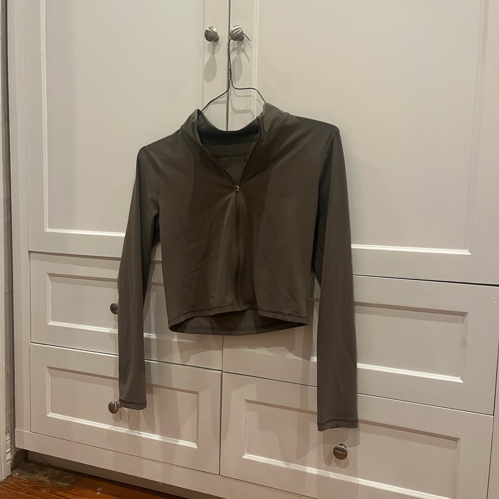 Aritzia Golden butter limit zip-up